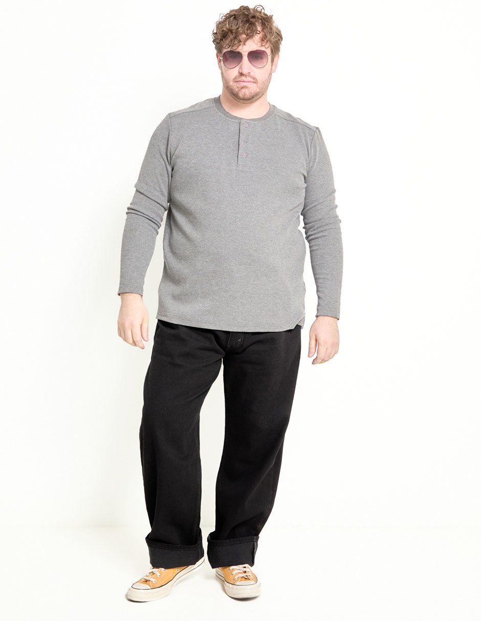 Playera cuello henley para hombre
